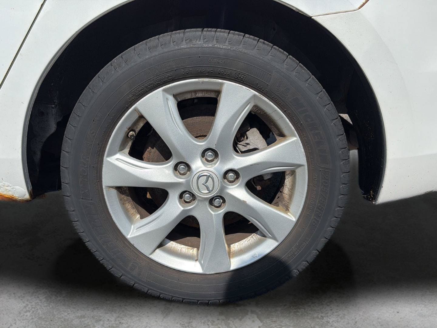 Used 2011 MAZDA MAZDA3 i Touring FWD image 22