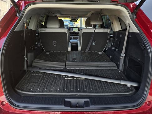 Used 2021 Toyota Highlander Platinum image 35