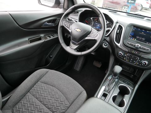 Used 2024 Chevrolet Equinox LT w/ LPO, Floor Liner Package image 9