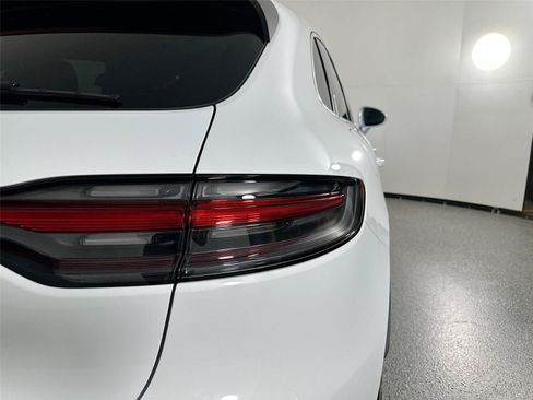 Certified 2026 Porsche Macan S AWD/4WD image 16