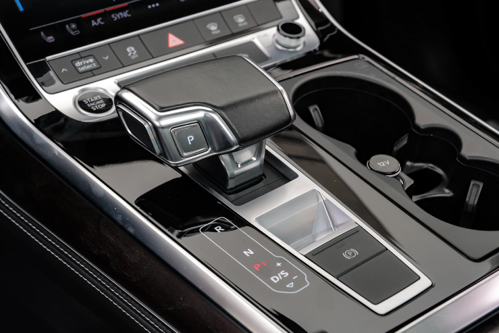 Used 2023 Audi Q8 Premium Plus w/ Premium Plus Package AWD/4WD image 29