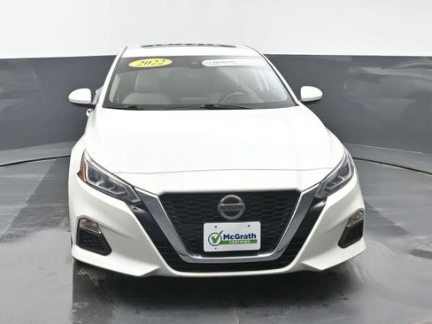 Used 2022 Nissan Altima 2.5 SV w/ SV Premium Package image 4