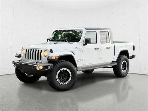 Certified 2020 Jeep Gladiator Overland AWD/4WD image 1