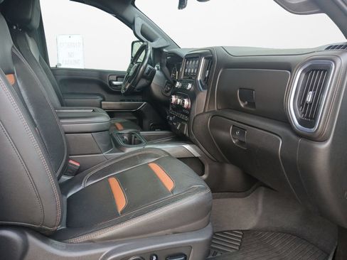 Used 2020 GMC Sierra 2500 AT4 w/ AT4 Premium Package AWD/4WD image 24