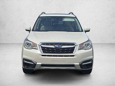 Used 2018 Subaru Forester 2.5i Premium AWD/4WD image 2