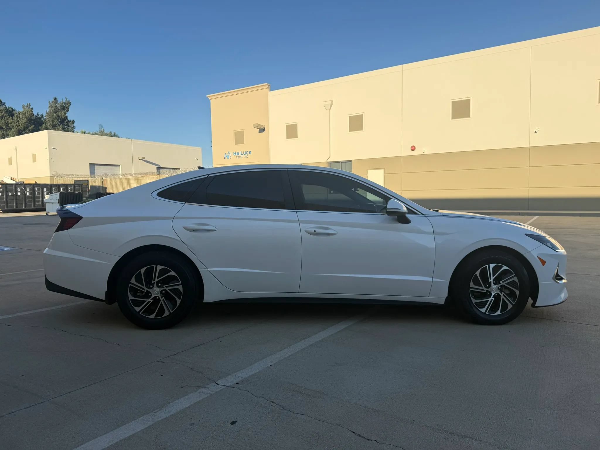 Used 2022 Hyundai Sonata Blue FWD image 6