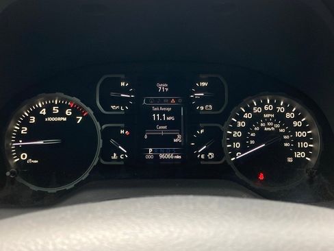 Used 2019 Toyota Tundra SR5 w/ SR5 Upgrade Package image 15