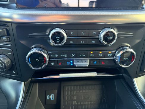Used 2022 Ford F150 Raptor w/ Equipment Group 801A High AWD/4WD image 22