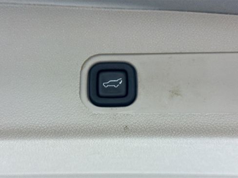 Used 2013 Chevrolet Tahoe LT w/ Luxury Package image 27