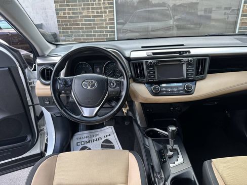 Used 2017 Toyota RAV4 XLE FWD image 22