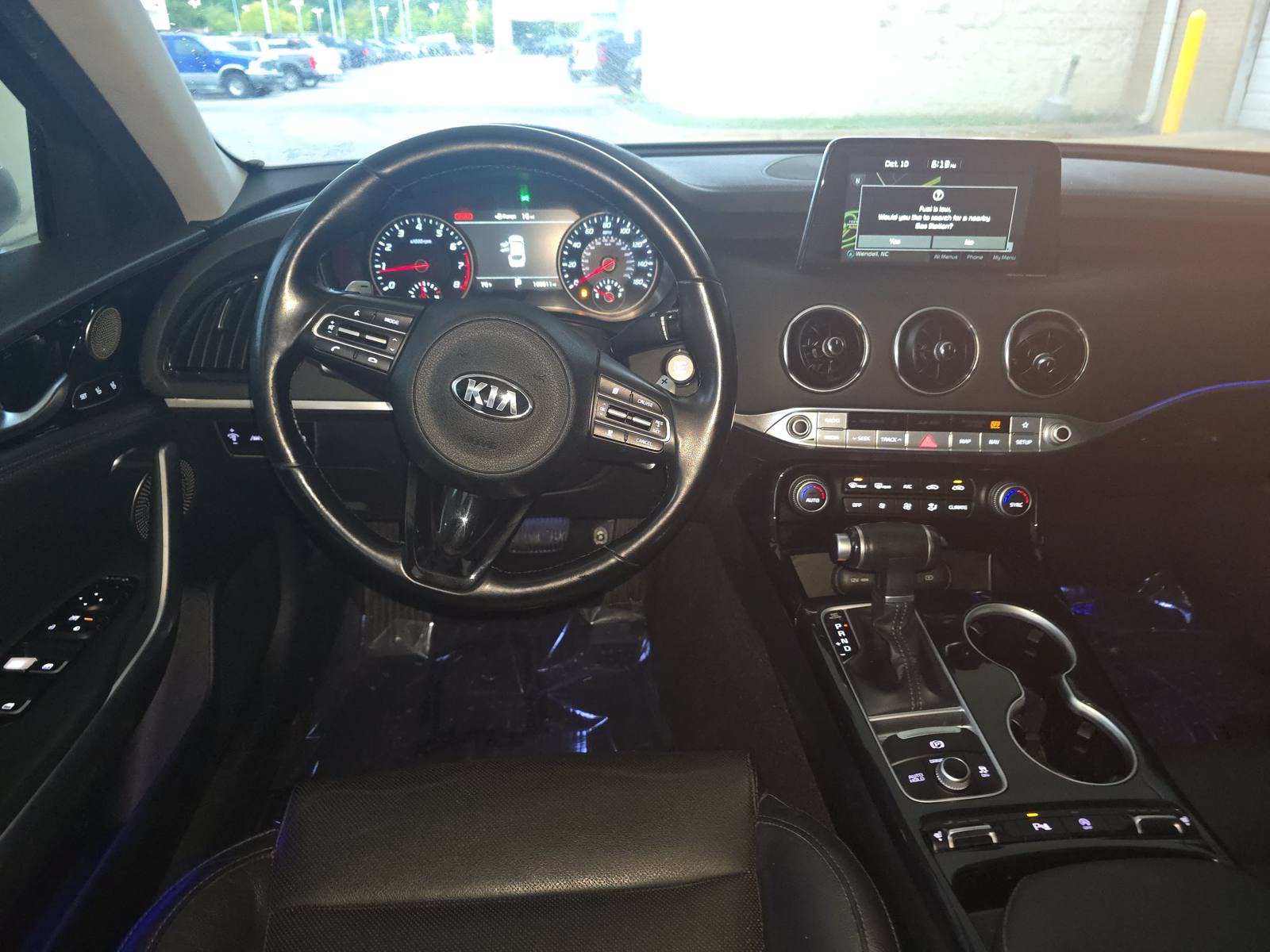 Used 2018 Kia Stinger Premium RWD image 16