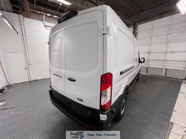 New 2026 Ford Transit 250 148 Medium Roof w/ Load Area Protection Package RWD image 11