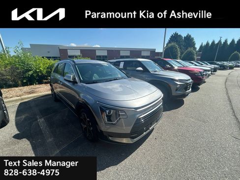 Certified 2025 Kia Niro EX Touring FWD image 2