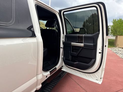 Used 2022 Ford F350 Lariat w/ Black Appearance Package AWD/4WD image 23