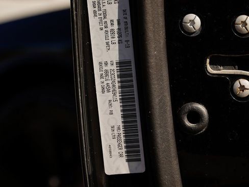 Used 2019 Dodge Challenger SXT RWD image 28