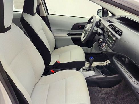 Used 2012 Toyota Prius C One FWD image 22