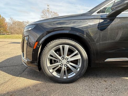 Certified 2020 Cadillac XT6 Premium Luxury image 11