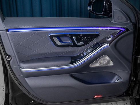 New 2026 Mercedes-Benz S 580e 4MATIC Sedan image 11