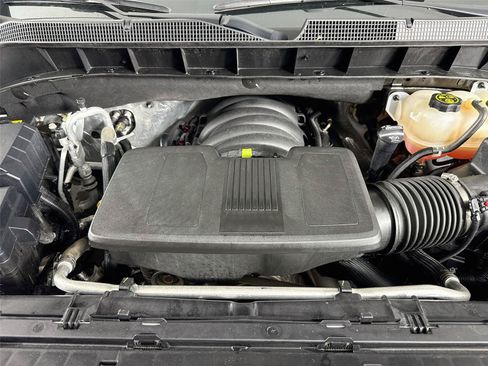 Used 2023 Chevrolet Silverado 1500 LT w/ Z71 Off-Road Package AWD/4WD image 31