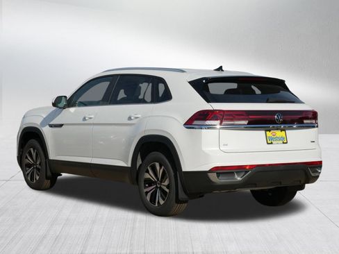 New 2026 Volkswagen Atlas Cross Sport SE image 2
