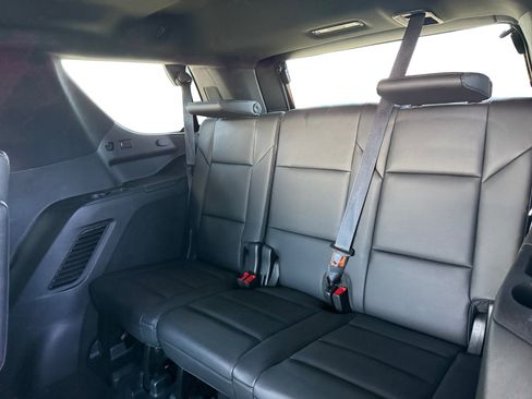 Used 2022 Cadillac Escalade Luxury RWD image 12