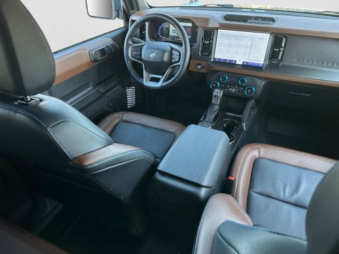 Used 2024 Ford Bronco Outer Banks AWD/4WD image 18