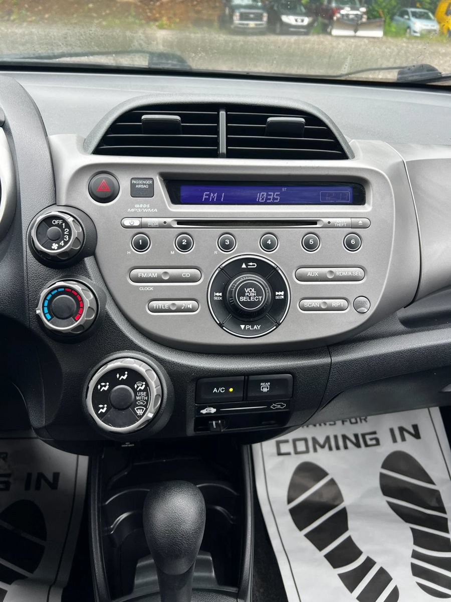 Used 2009 Honda Fit Sport image 15