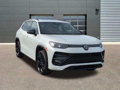 New 2026 Volkswagen Tiguan SE R-Line