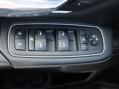 Used 2023 RAM 1500 Laramie image 32