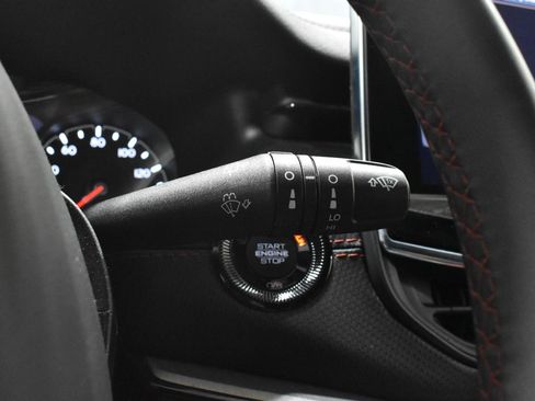 Used 2025 Jeep Compass Trailhawk AWD/4WD image 16