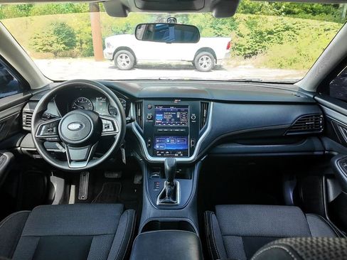Used 2020 Subaru Outback 2.5i image 2