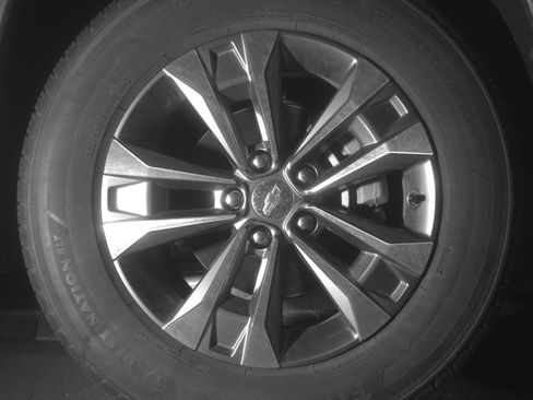 Used 2025 Chevrolet Equinox LT image 13