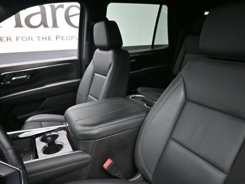 Used 2025 Chevrolet Tahoe LT AWD/4WD image 16