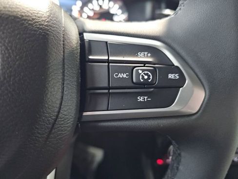 Certified 2024 Jeep Compass Latitude image 19