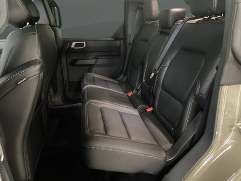 New 2025 Ford Bronco Outer Banks w/ Sasquatch Package image 28