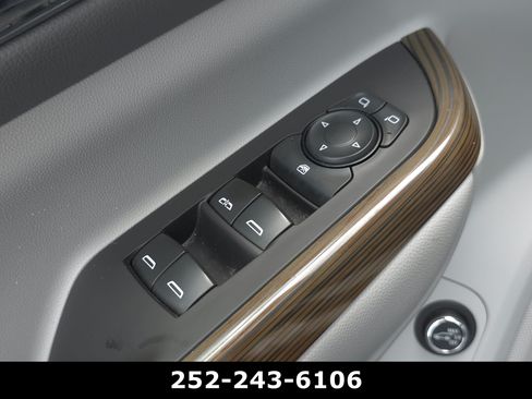 Used 2019 GMC Acadia SLE FWD image 23