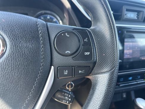 Used 2019 Toyota Corolla LE FWD image 21
