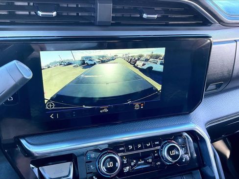 Used 2024 GMC Sierra 3500 Denali w/ Technology Package image 33