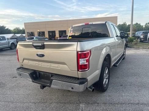 Used 2018 Ford F150 XLT w/ Equipment Group 302A Luxury RWD image 2