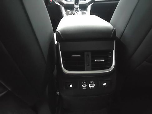 Certified 2023 Subaru Outback Limited AWD/4WD image 11