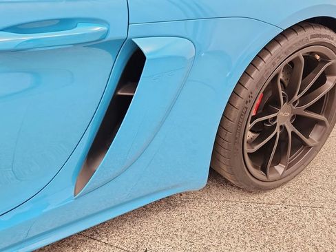 Used 2020 Porsche 718 Cayman GT4 RWD image 15