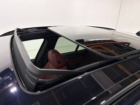 Used 2022 BMW X3 xDrive30i w/ M Sport Package 2 AWD/4WD image 27