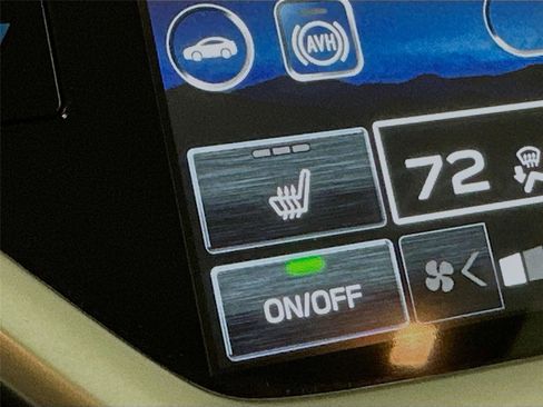 Used 2024 Subaru Ascent Premium w/ Convenience Package image 16