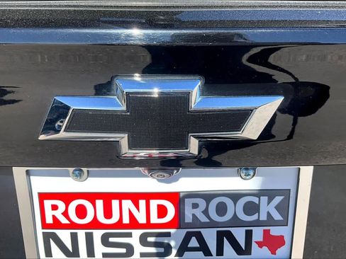 Used 2023 Chevrolet Bolt EUV LT image 29