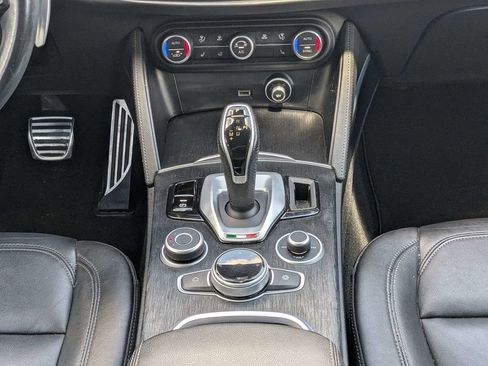 Used 2022 Alfa Romeo Stelvio Sprint AWD/4WD image 19