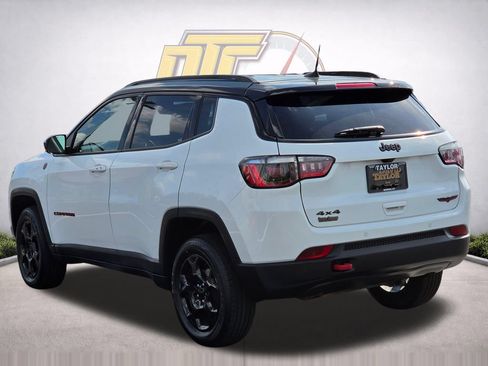 Used 2023 Jeep Compass Trailhawk AWD/4WD image 8
