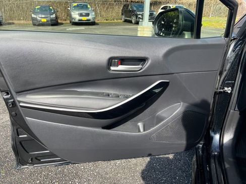 Used 2024 Toyota Corolla XLE image 18