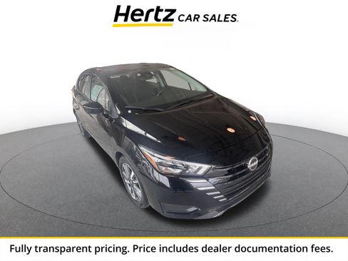 Used 2025 Nissan Versa SV FWD image 1