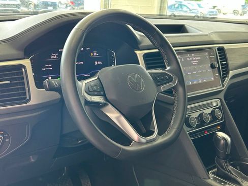 Used 2022 Volkswagen Atlas SE AWD/4WD image 18