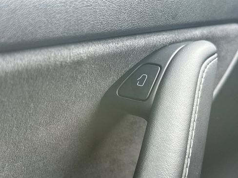 Used 2023 Tesla Model 3 Standard Range image 25